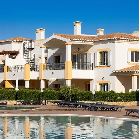 Nau Village 塞勒玛