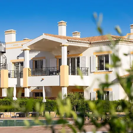Nau Village 4* Салема