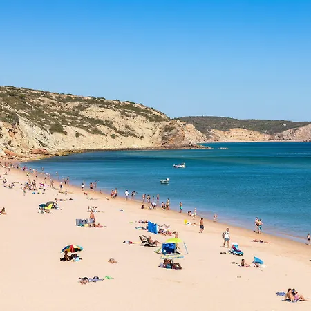 Nau Village 塞勒玛