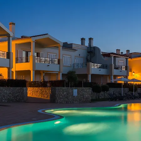 Nau Village 4* Salema