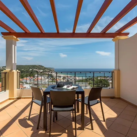 Nau Village 4* Salema