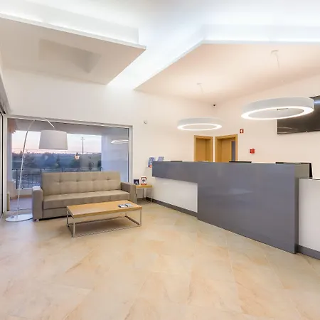 Aldeamento Turístico Nau Village